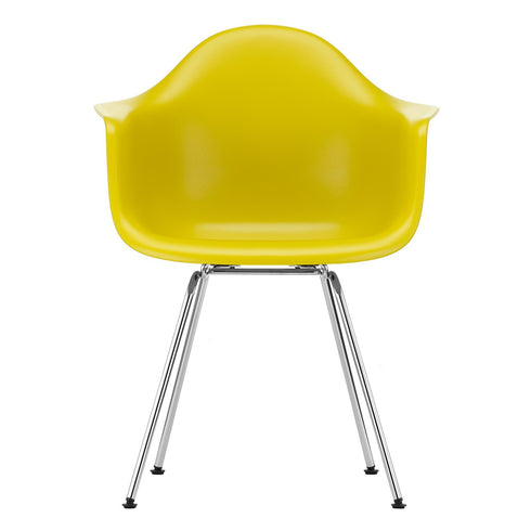 Cadeira de Braços em Plástico Eames DAX / Base Cromada